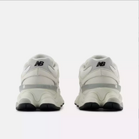 NEW BALANCE 9060 WHITE