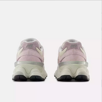 NEW BALANCE 9060 PINK