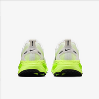 NIKE VOMERO 18