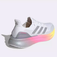 ADIDAS ULTRABOOST 5