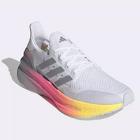 ADIDAS ULTRABOOST 5