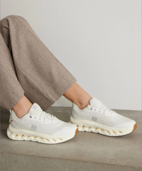 ON RUNNING CLOUDTILT LOEWE