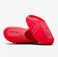 Nike Mind 001 Slide 'Solar Red‘